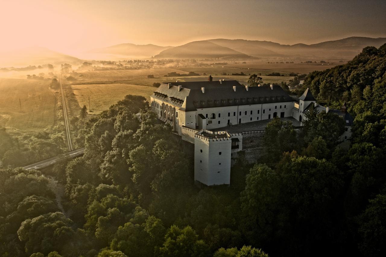 Hotel Grand Viglas Zvolen Dış mekan fotoğraf